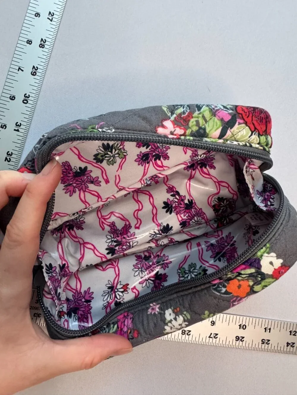 Vera Bradley Pencil/Makeup cas in Nomadic Floral pattern